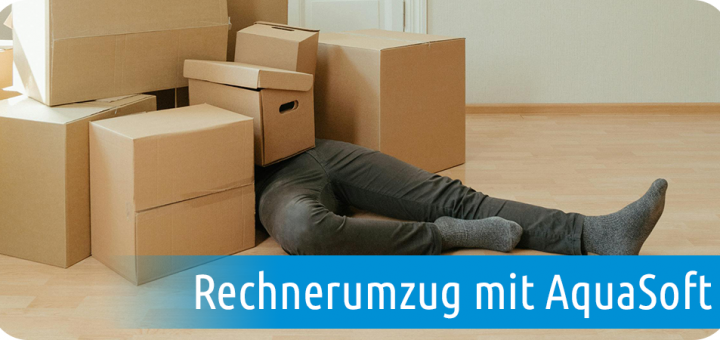 Mensch von Umzugskartons erschlagen